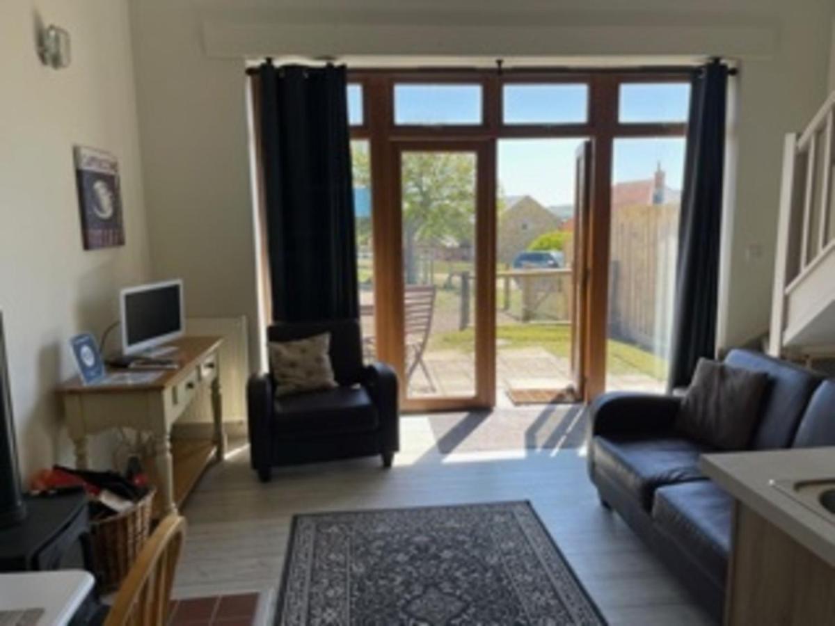Bike Shed - Beautiful 1-Bed Cottage In Shorwell Екстер'єр фото